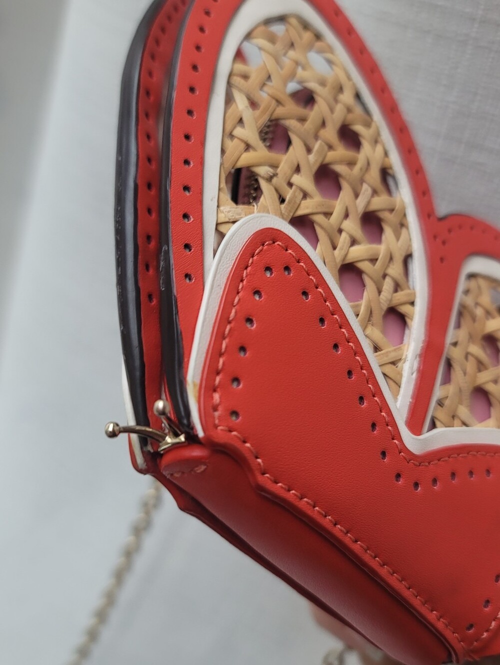 Kate Spade Wing It Wicker Butterfly Coin Pouch On A Chain - Picture 4 of 11